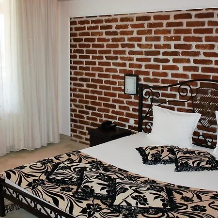 Hotel Villa Verde Ξενοδοχείο 3*